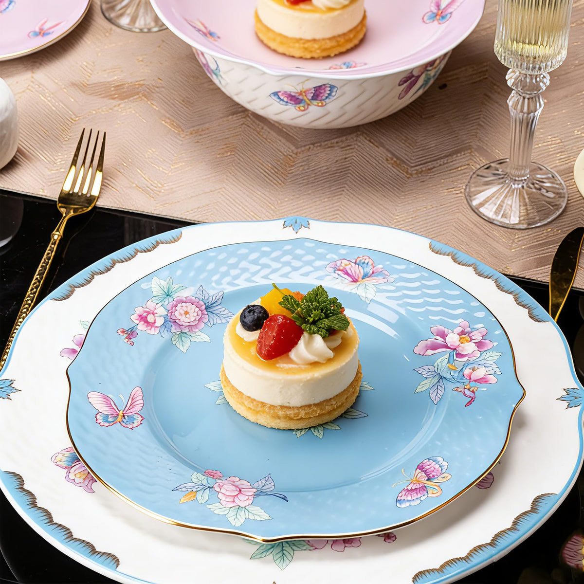 Bone China 12-Piece Dinnerware Set for 4 Y492